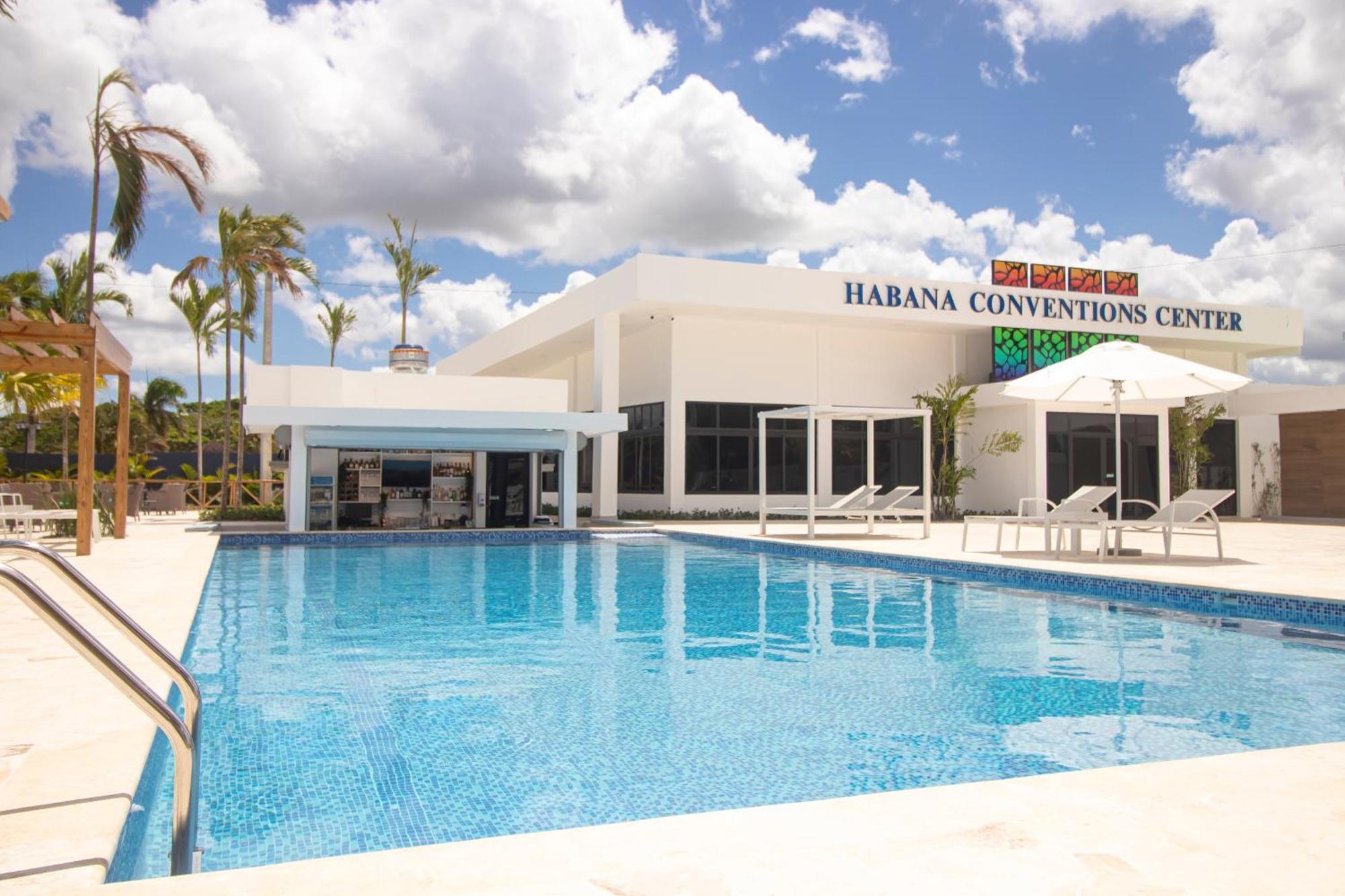 Habana Hotel Y Restaurante Higuey المظهر الخارجي الصورة